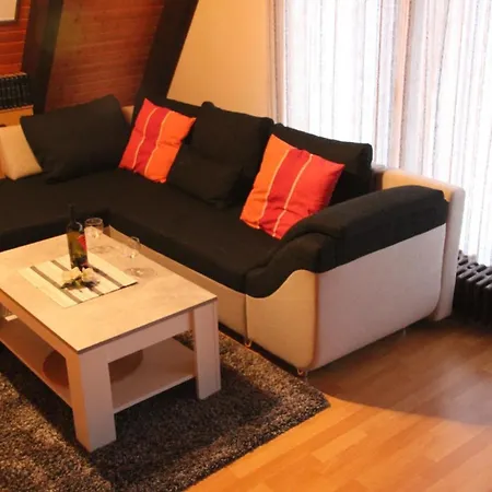 Fuer 4 Personen In Ronshausen-machtlos, Hessen Holiday home Ronshausen